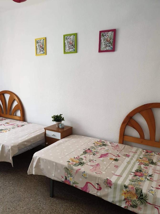 Sun & Sea 3 Bedroom Apartment De Grau غانديا المظهر الخارجي الصورة